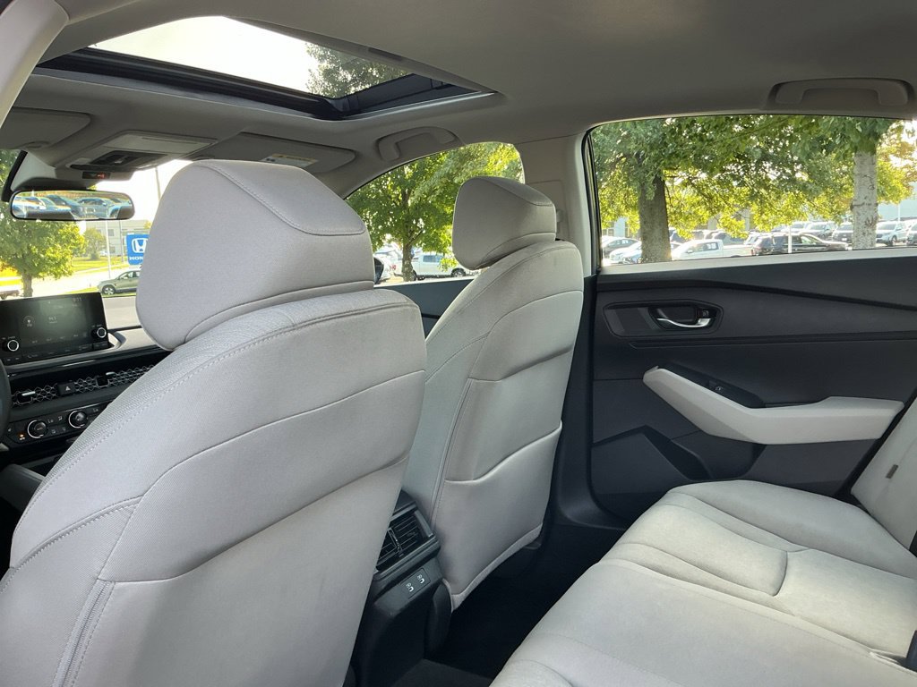 Used 2025 Honda Accord SE image 34