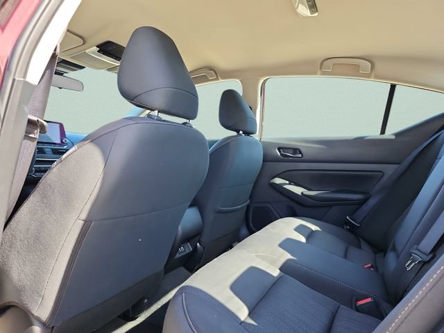 Used 2025 Nissan Altima 2.5 SV FWD image 16