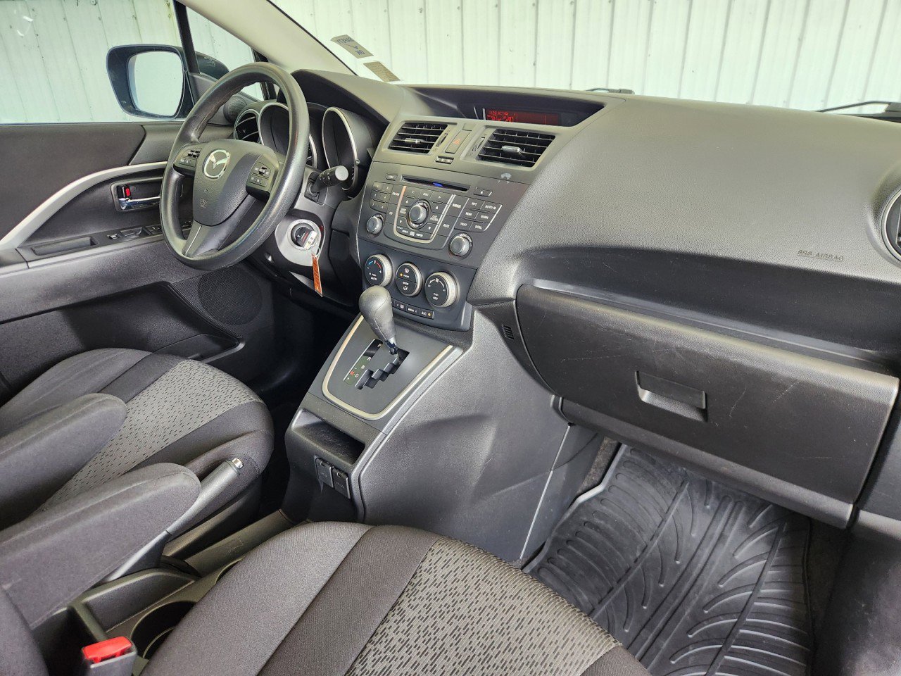 Used 2012 MAZDA MAZDA5 Sport FWD image 2
