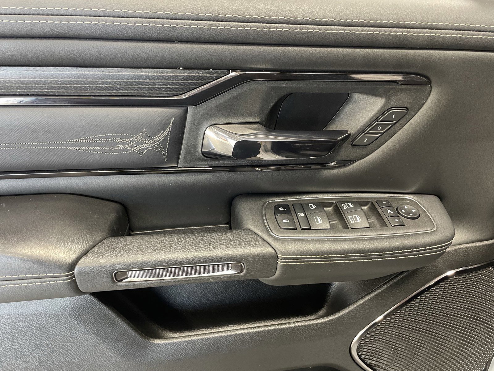 Used 2024 RAM 1500 Limited image 21