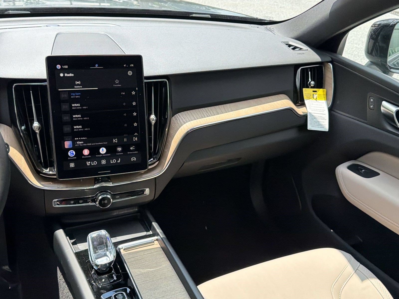 New 2026 Volvo XC60 B5 Plus w/ Climate Package AWD/4WD image 28