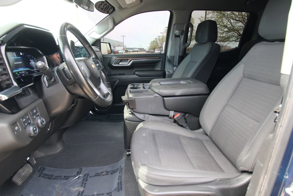 Used 2023 Chevrolet Silverado 1500 LT image 6