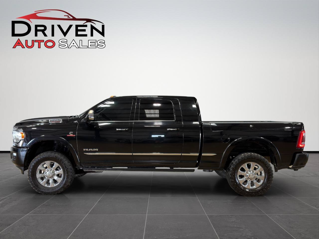 Used 2021 RAM 2500 Limited AWD/4WD image 4