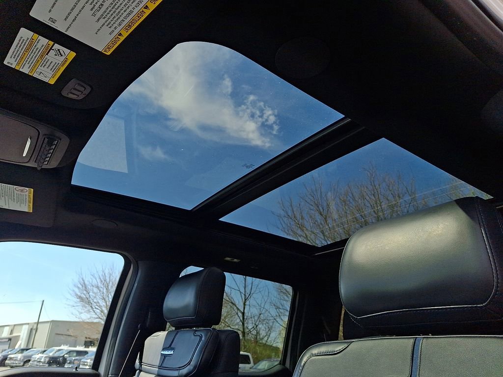 Used 2025 Ford F450 Platinum w/ FX4 Off-Road Package image 14