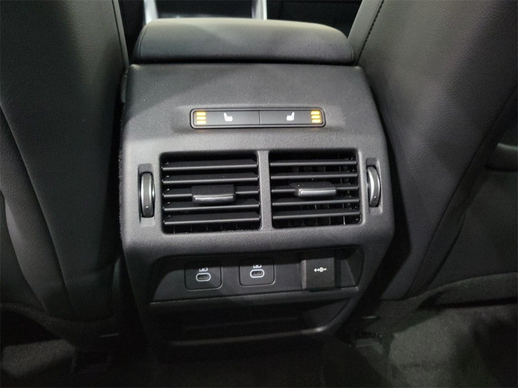 New 2025 Land Rover Discovery Sport Dynamic SE AWD/4WD image 23