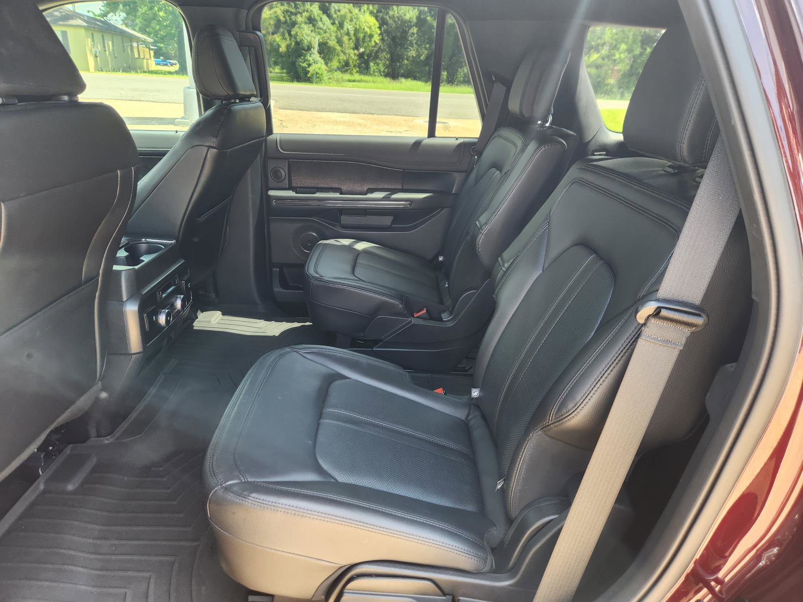 Certified 2021 Ford Expedition Limited image 11