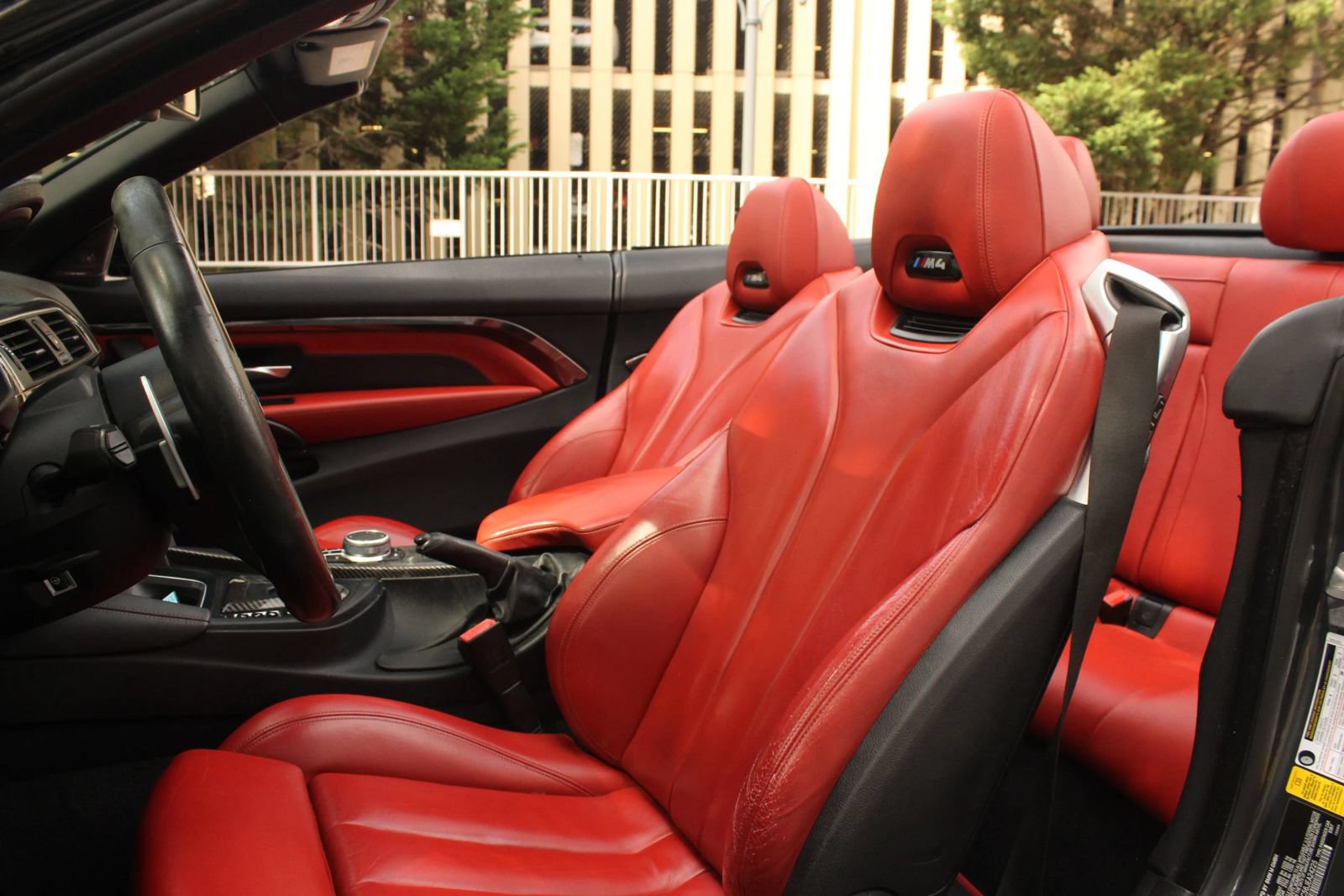 Used 2018 BMW M4 Convertible RWD image 15