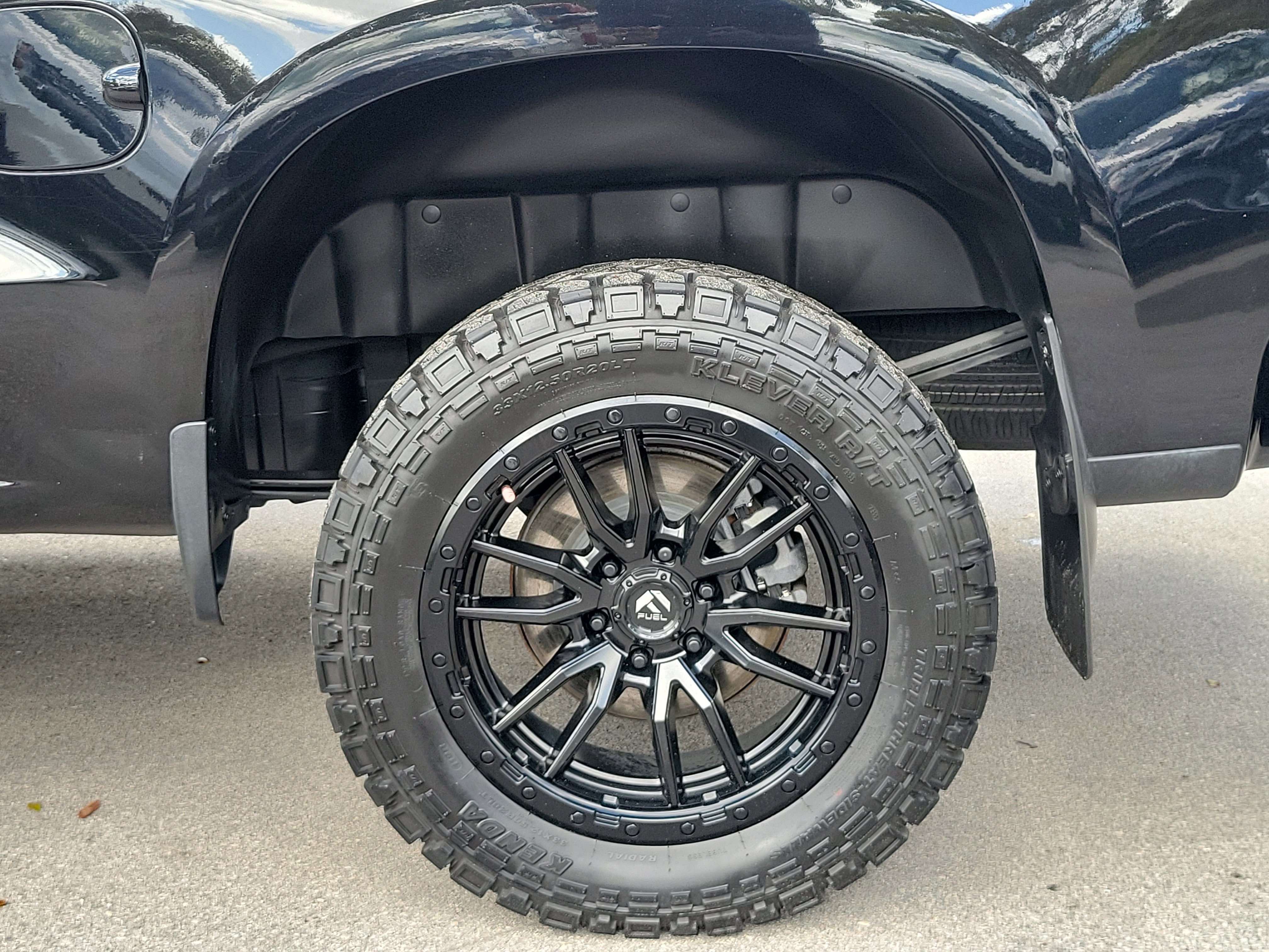 Used 2021 Chevrolet Silverado 1500 RST image 9