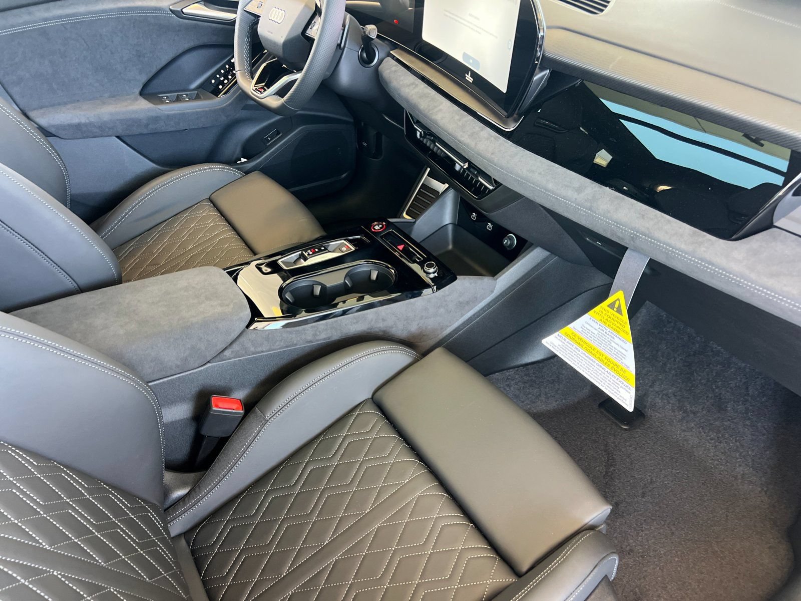 New 2027 Audi SQ6 e-tron Premium Plus AWD/4WD image 16