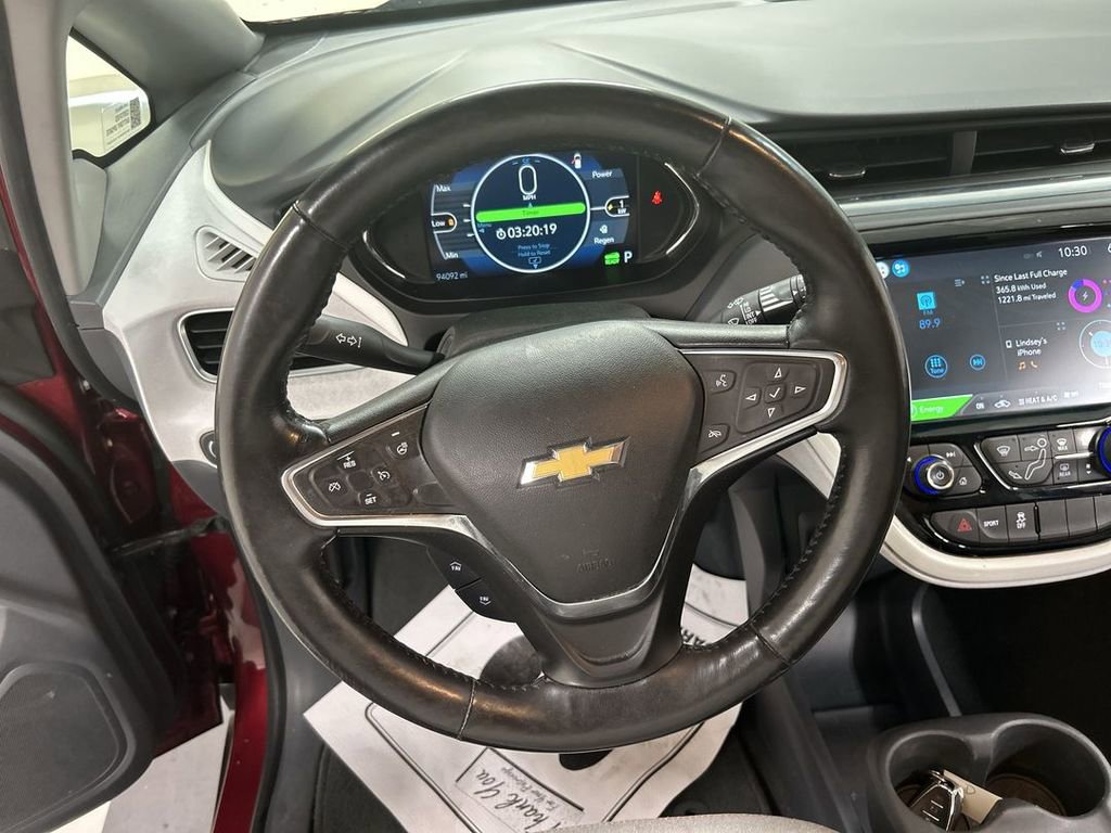 Used 2017 Chevrolet Bolt LT FWD image 4