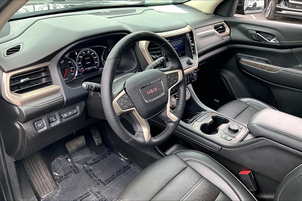 Used 2023 GMC Acadia Denali image 16