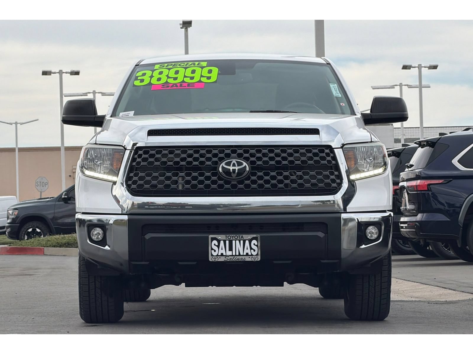 Used 2021 Toyota Tundra SR5 AWD/4WD image 9