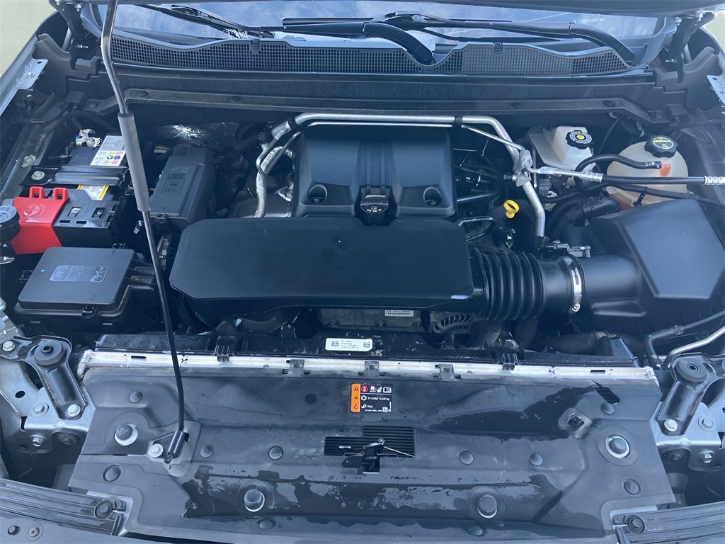 Used 2024 GMC Canyon AT4X image 38