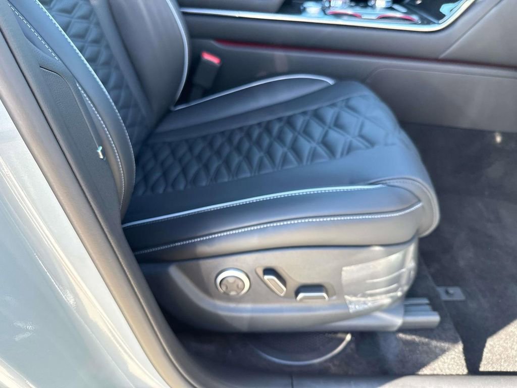 New 2026 Genesis GV80 3.5T e-SC image 14