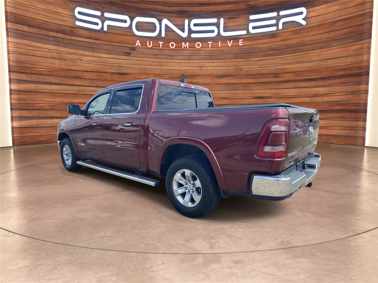 Used 2021 RAM 1500 Laramie AWD/4WD image 3