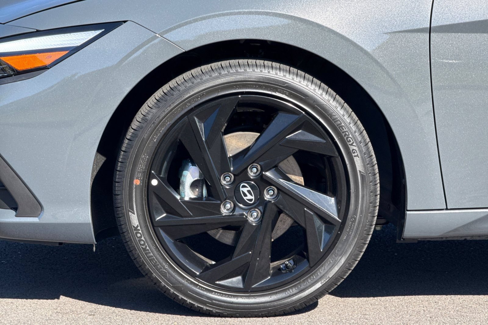 New 2026 Hyundai Elantra SEL Sport FWD image 23
