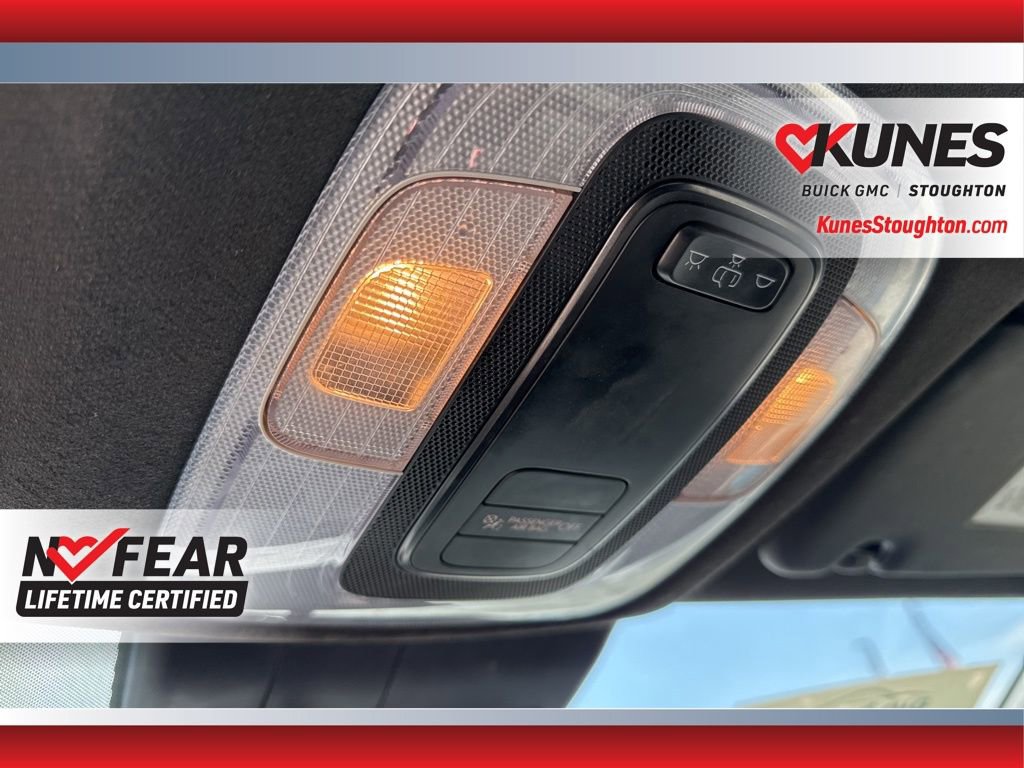 Used 2025 Hyundai Elantra Sport image 35