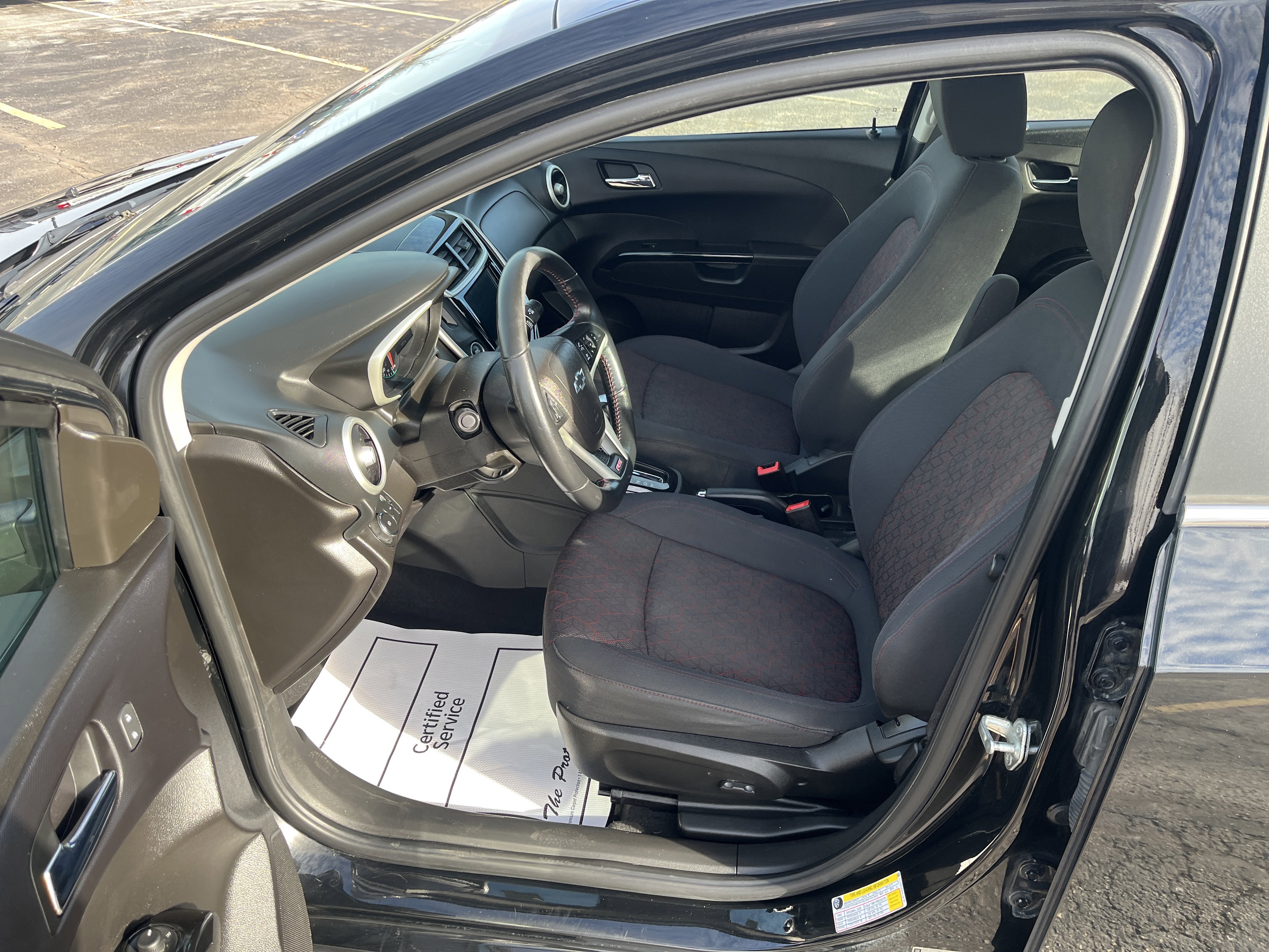 Used 2019 Chevrolet Sonic LT w/ Convenience Package image 9