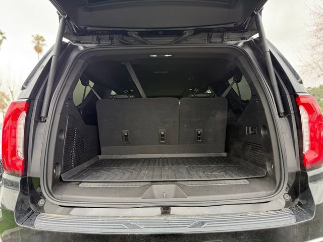 Used 2021 GMC Yukon XL Denali w/ Advanced Technology Package image 6