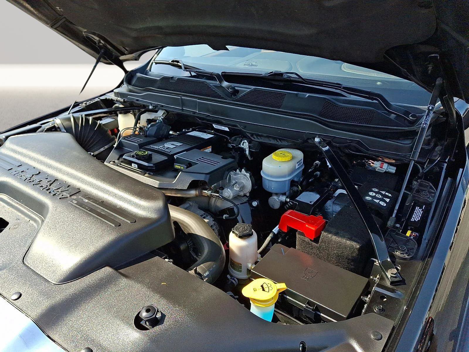 Used 2024 RAM 2500 Limited w/ Safety Group AWD/4WD image 30