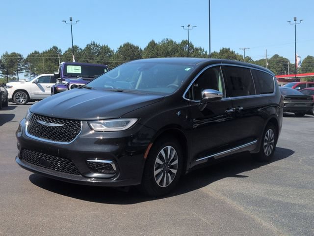 Used 2023 Chrysler Pacifica Limited FWD image 6