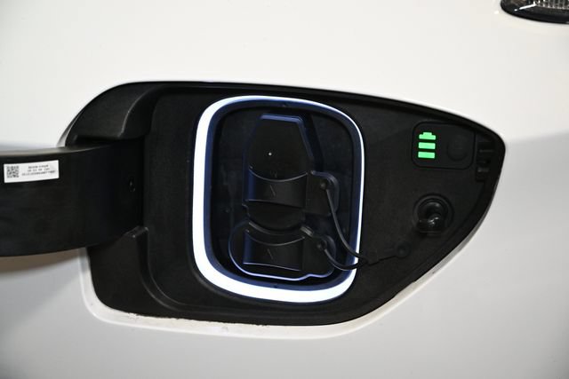 Used 2023 Hyundai Kona SE FWD image 16