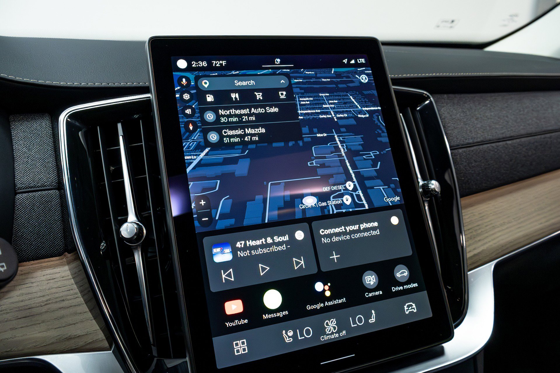 Used 2025 Volvo XC90 B6 Plus image 72