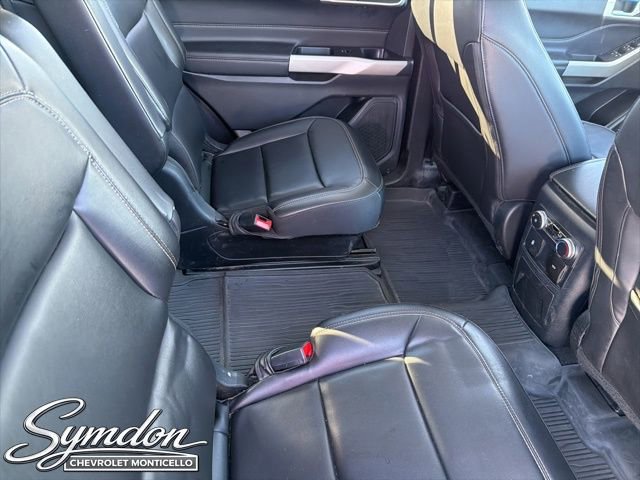 Used 2022 Ford Explorer XLT w/ Equipment Group 202A AWD/4WD image 22