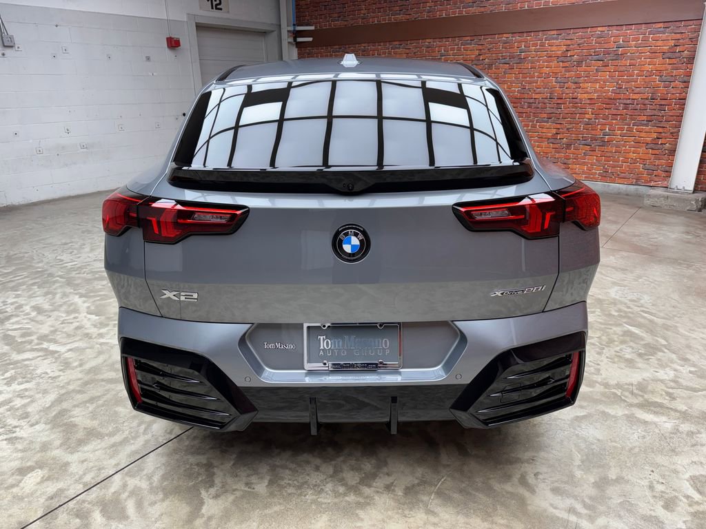 New 2026 BMW X2 xDrive28i image 4