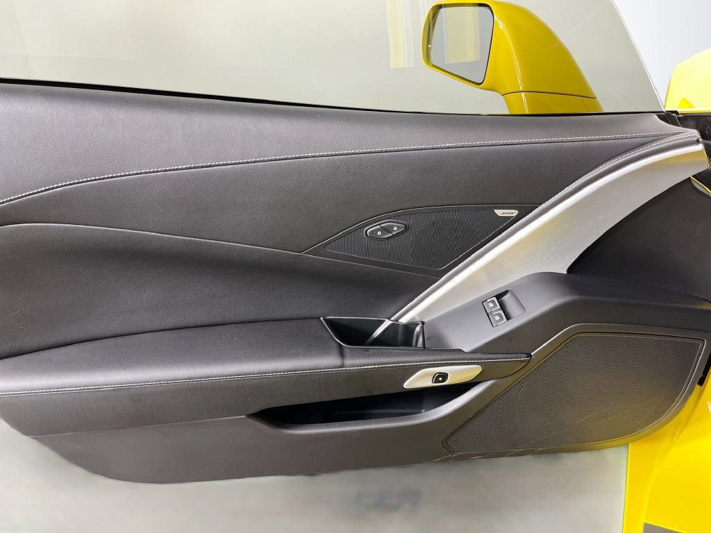 Used 2016 Chevrolet Corvette Stingray Coupe w/ Carbon Flash Badge Package RWD image 28