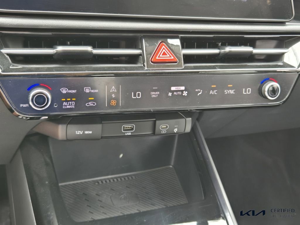 Used 2024 Kia Niro EX image 25