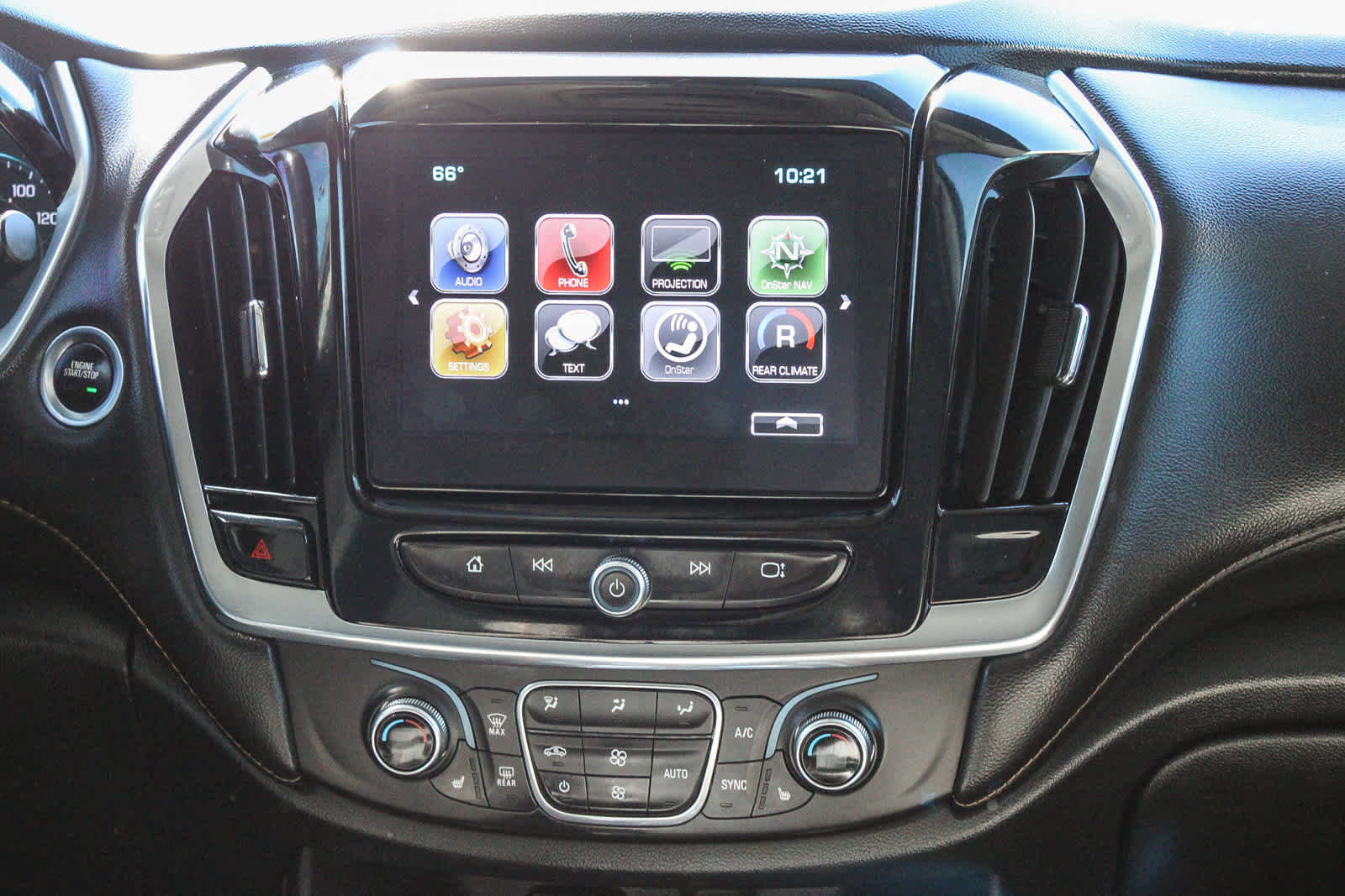 Used 2019 Chevrolet Traverse LT image 13