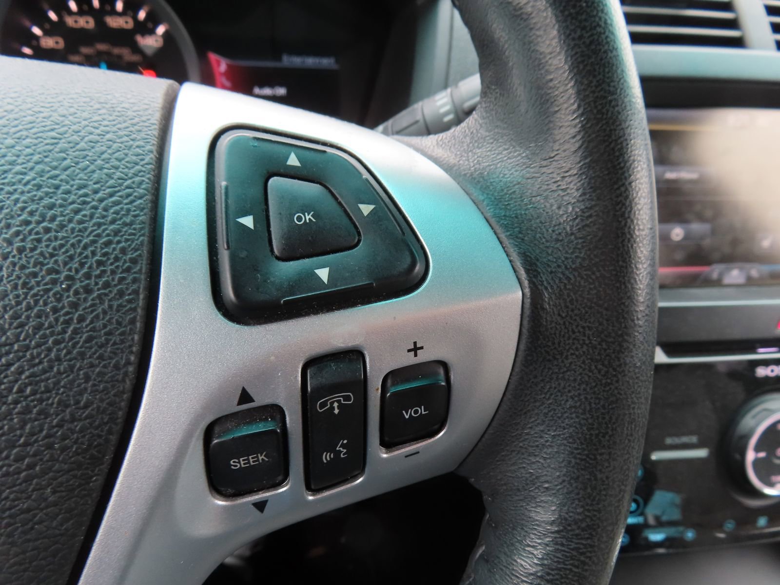 Used 2012 Ford Explorer Limited image 18