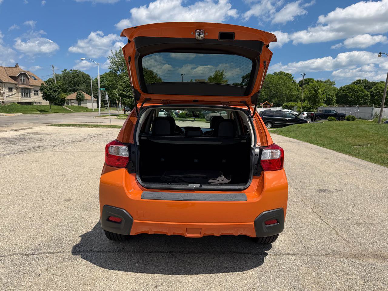 Used 2014 Subaru Crosstrek 2.0i Limited AWD/4WD image 8