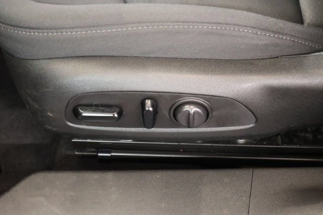 Used 2021 Chevrolet Malibu LT FWD image 13