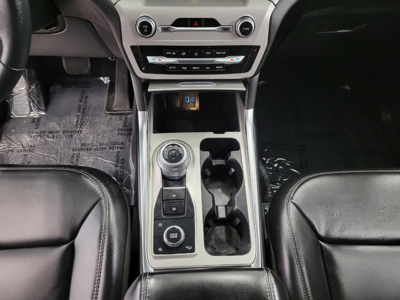 Used 2023 Ford Explorer XLT w/ Equipment Group 202A image 16