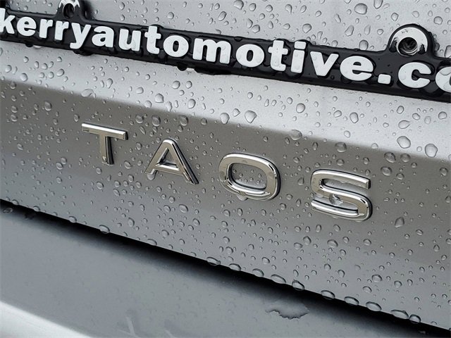 New 2026 Volkswagen Taos SEL image 6