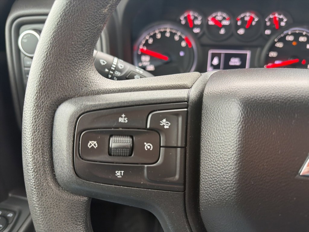 Used 2024 Chevrolet Silverado 1500 Custom image 12