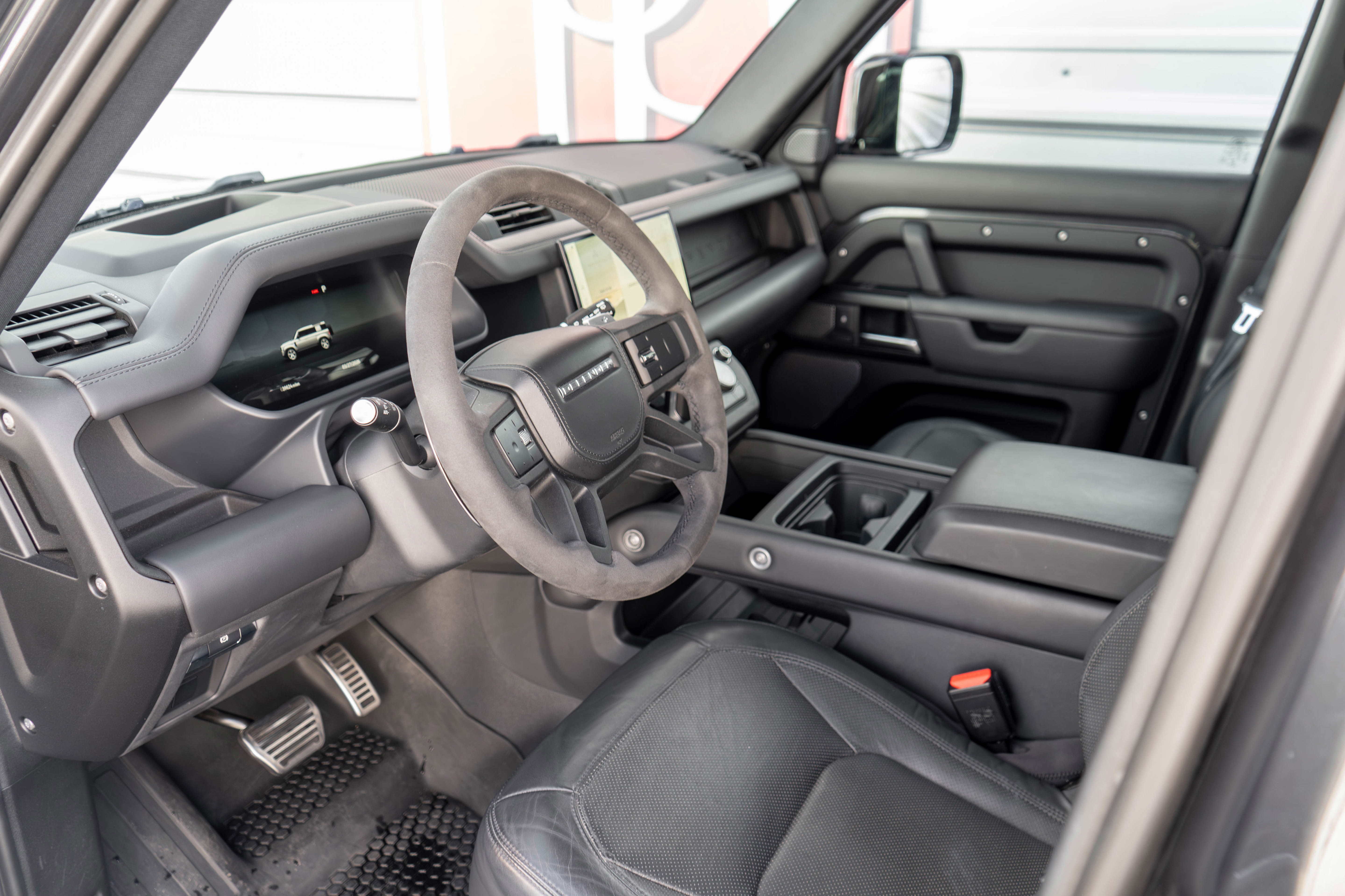 Used 2023 Land Rover Defender 110 Carpathian Edition image 7
