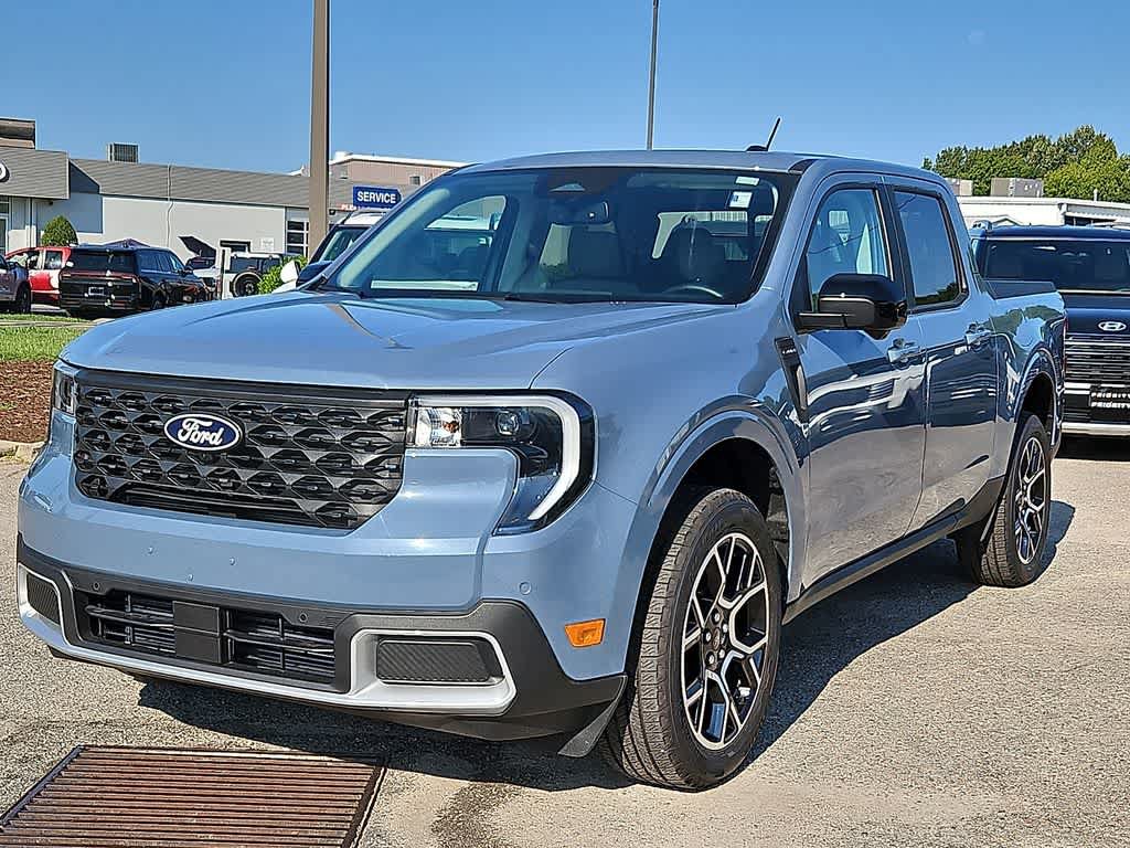 Used 2025 Ford Maverick Lariat w/ 4K Tow Package AWD/4WD image 1