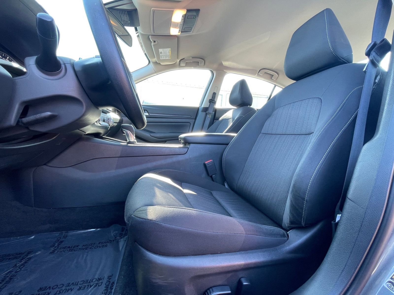 Used 2025 Nissan Altima 2.5 SV image 28