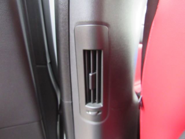 Used 2020 Jaguar I-PACE HSE image 36