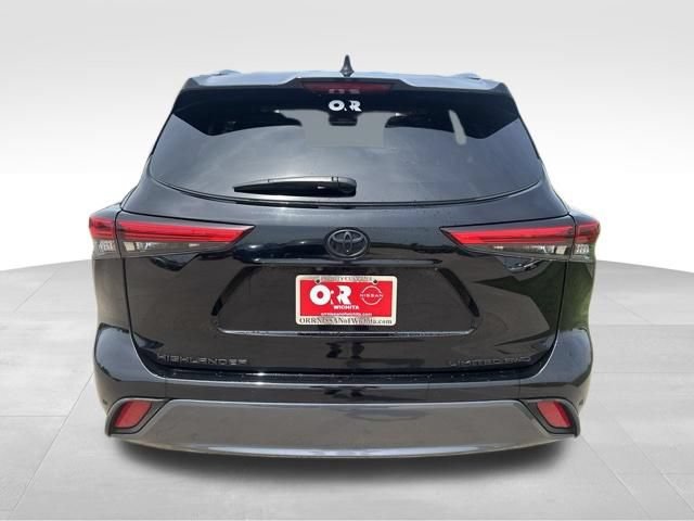 Used 2022 Toyota Highlander Limited AWD/4WD image 12
