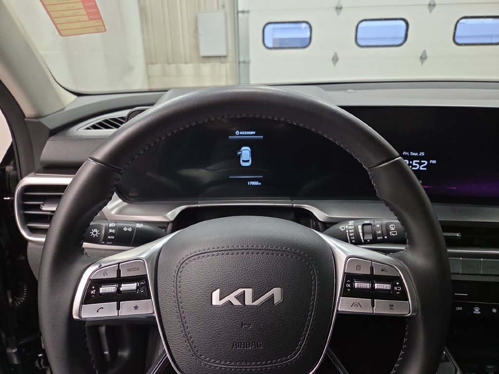 Used 2024 Kia Telluride S w/ S Sunroof Package AWD/4WD image 24