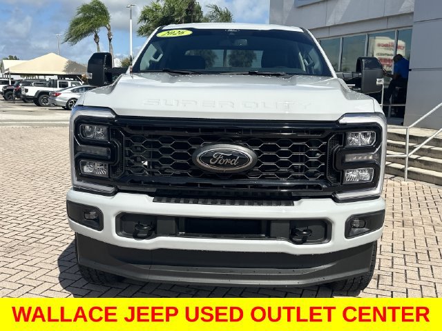 Used 2026 Ford F250 Lariat w/ Black Appearance Package AWD/4WD image 4
