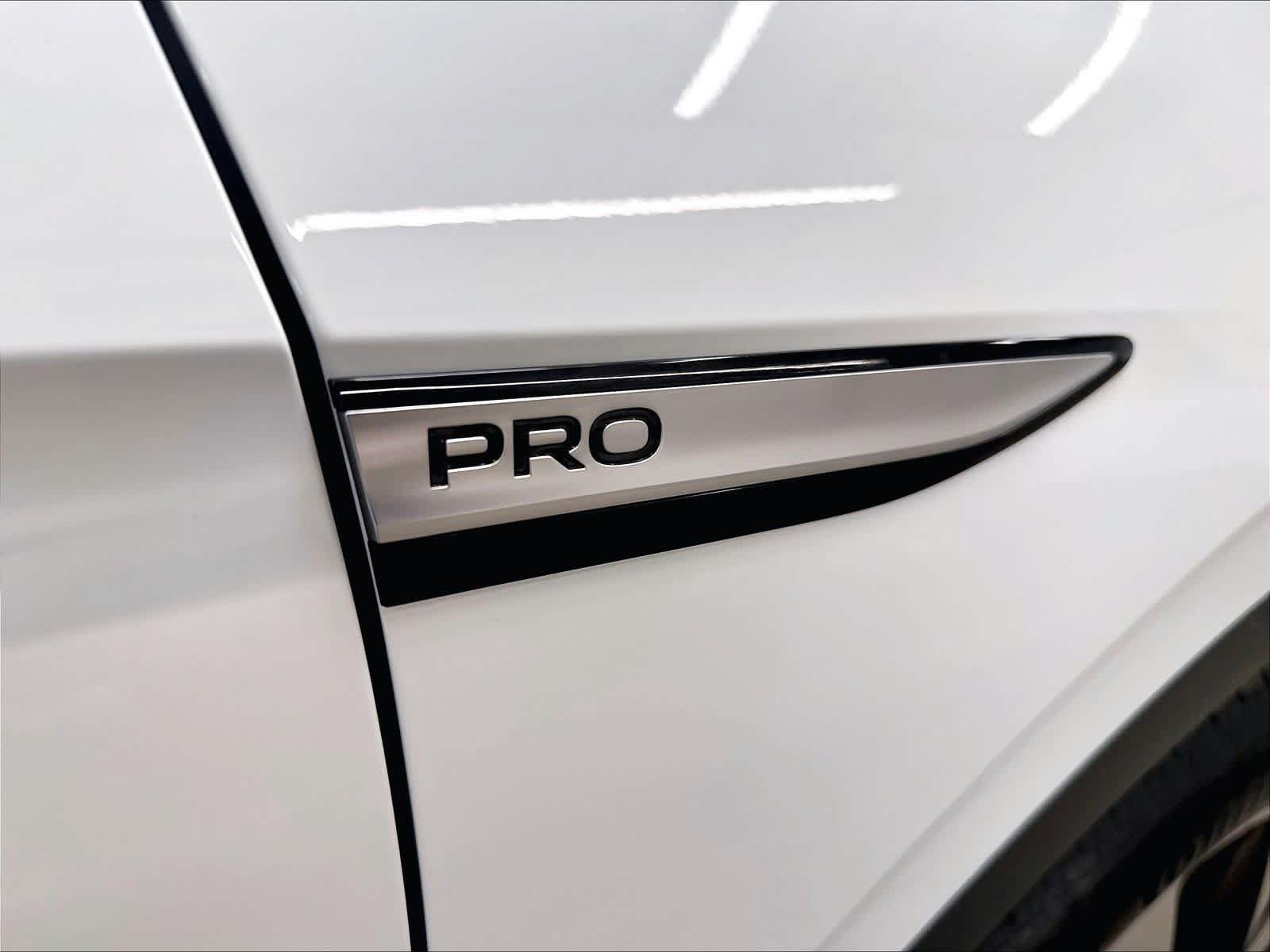 Used 2023 Volkswagen ID.4 Pro RWD image 27