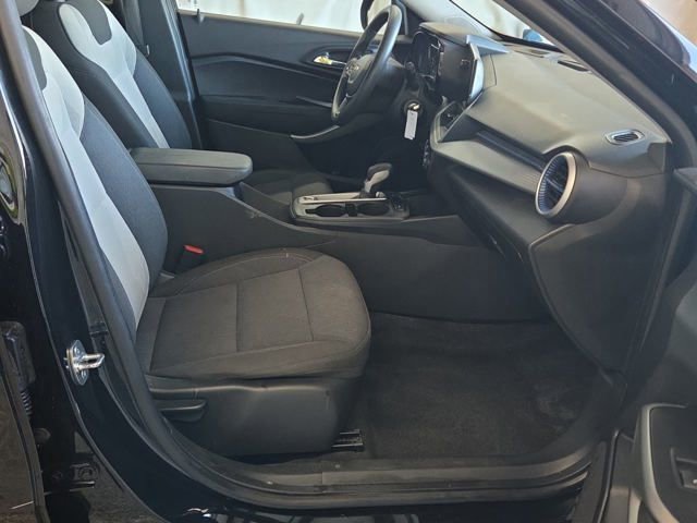 Used 2024 Chevrolet Trax LS image 8
