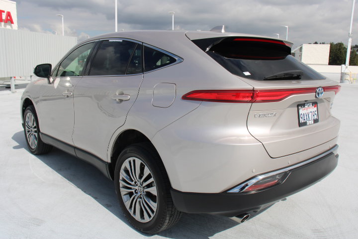 Used 2022 Toyota Venza Limited w/ Advanced Technology Package AWD/4WD image 5