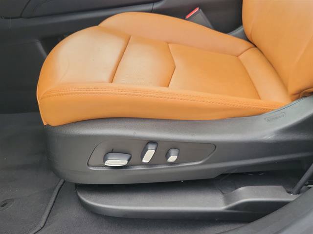 Certified 2023 Cadillac XT5 Premium Luxury FWD image 11