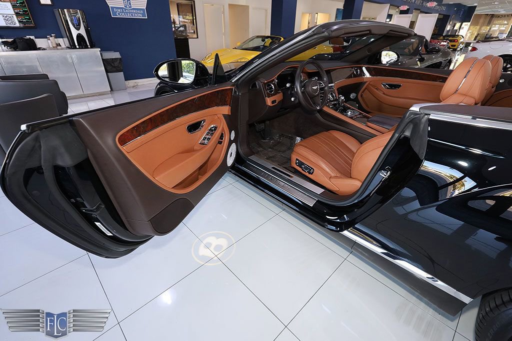 Used 2020 Bentley Continental GT image 14